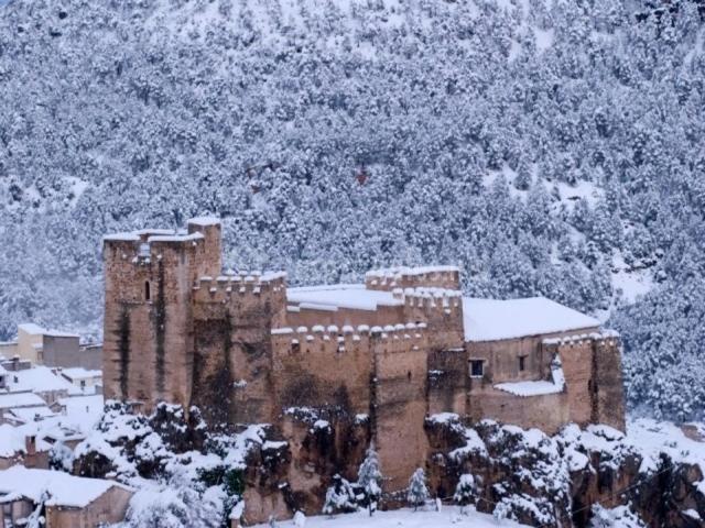 Casa Rural Villa De Йесте Екстериор снимка